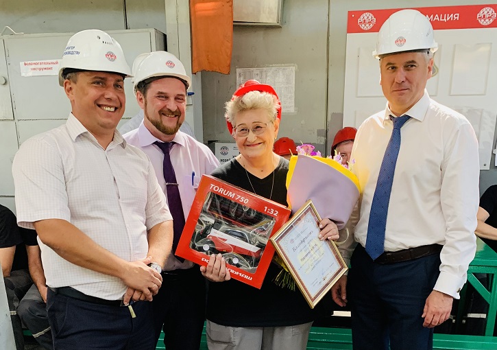 Поздравление с юбилеем.jpg